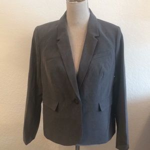 Limited NWT gray suit size petite 14